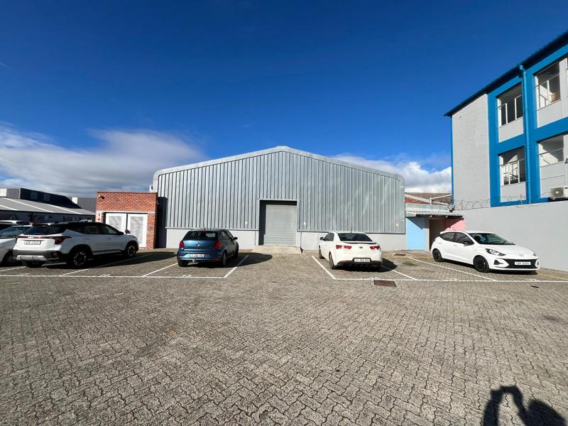 To Let Commercial Property for Rent in Maitland Western Cape